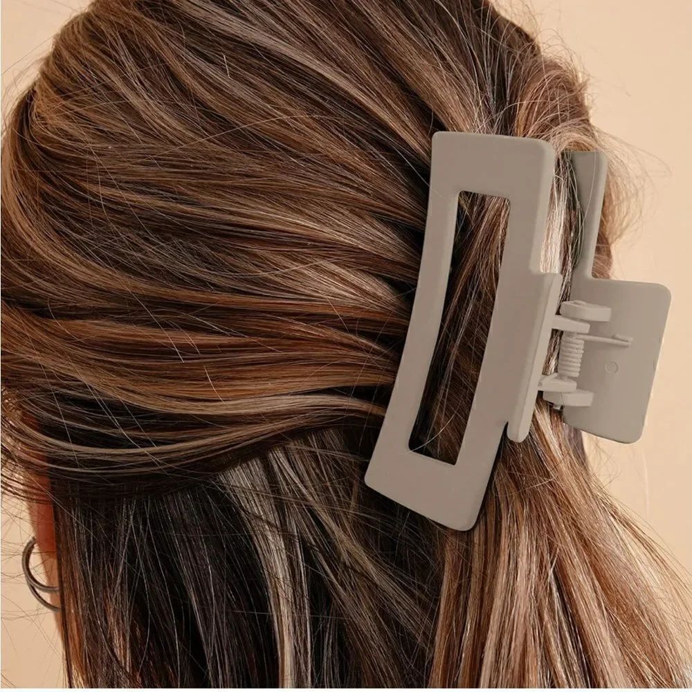 Matte Claw Clips - Picture 4 of 4